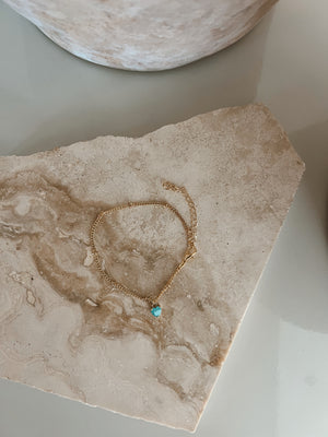 AQUA HEART DAINTY BRACELET