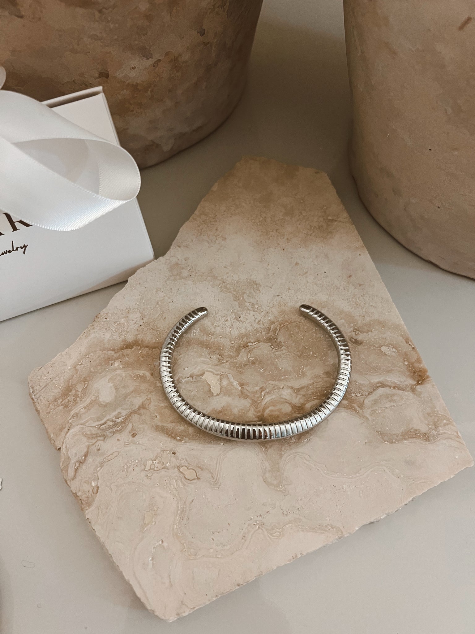 SERPENT BANGLE