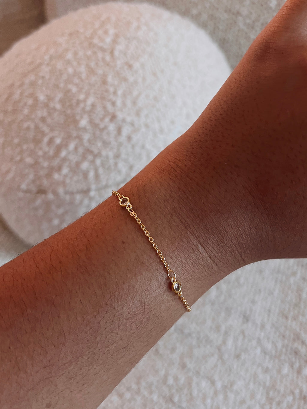 DAINTY ZIRCONIA BRACELET