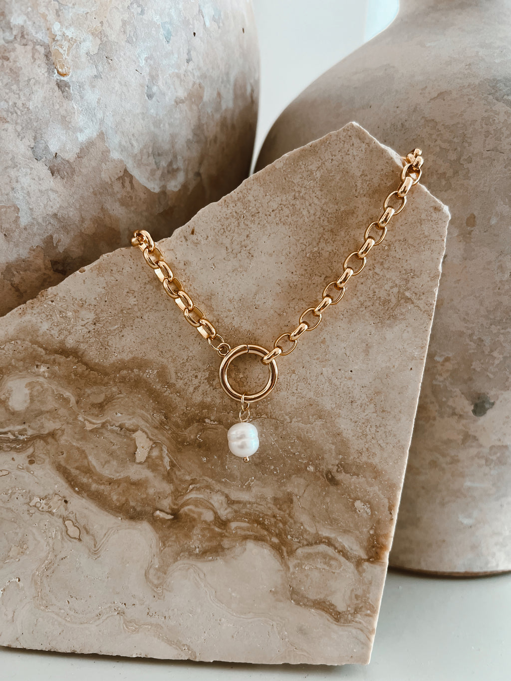 PEARL CHOKER