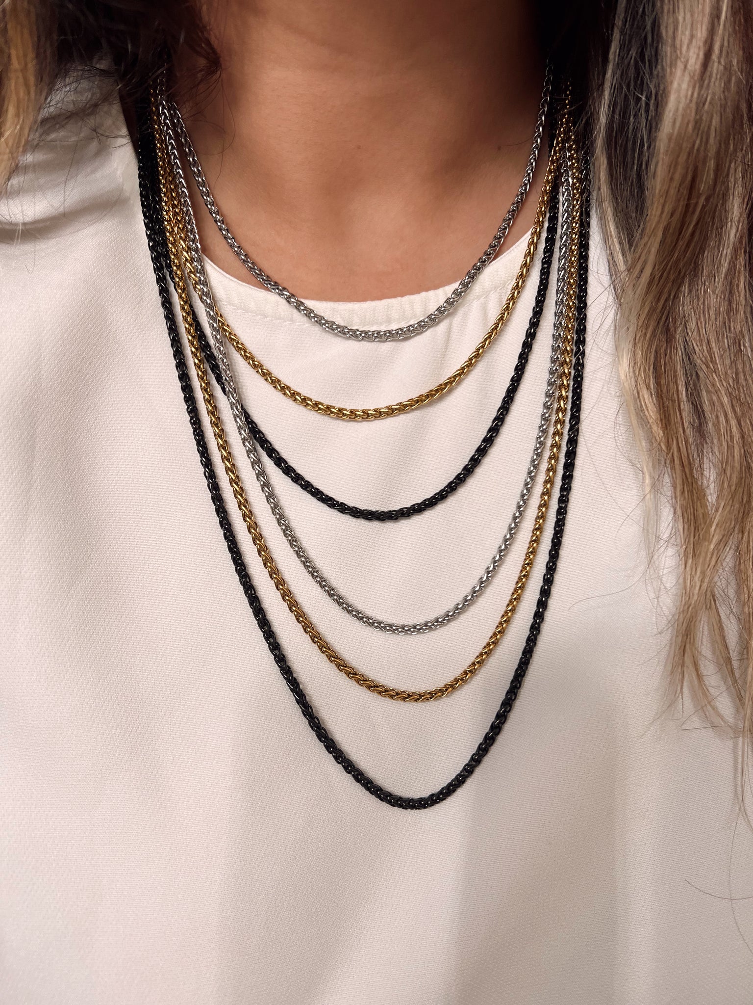 VEGAS LAYER NECKLACE