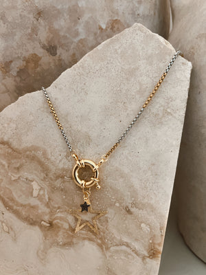 DAVID CHARM STAR NECKLACE