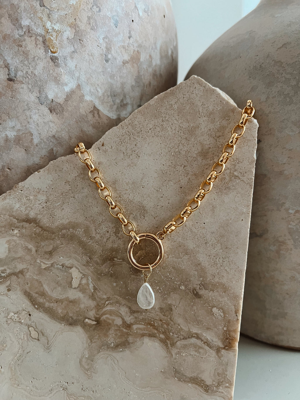 PEARL CHOKER