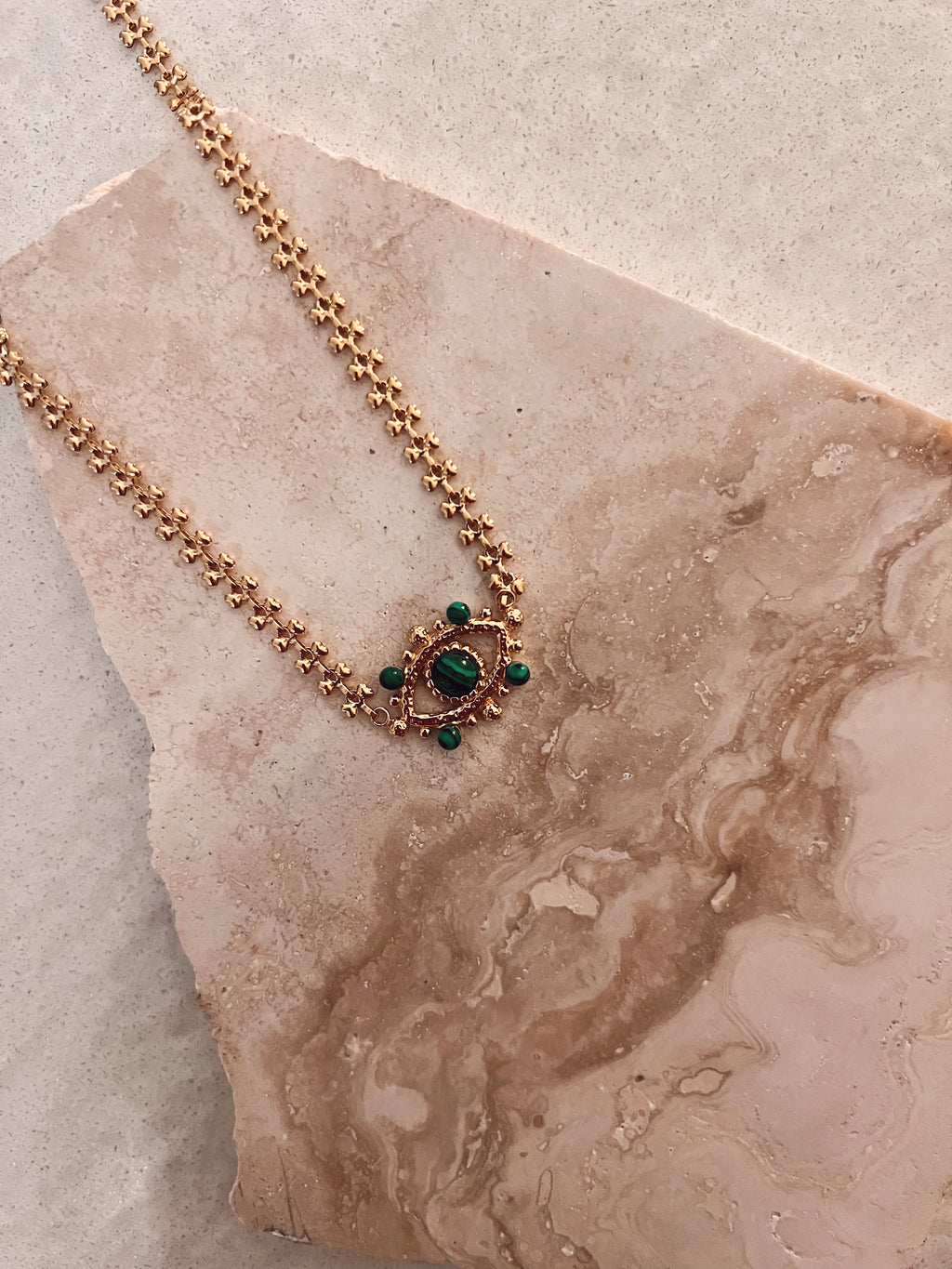 Emerald eye necklace