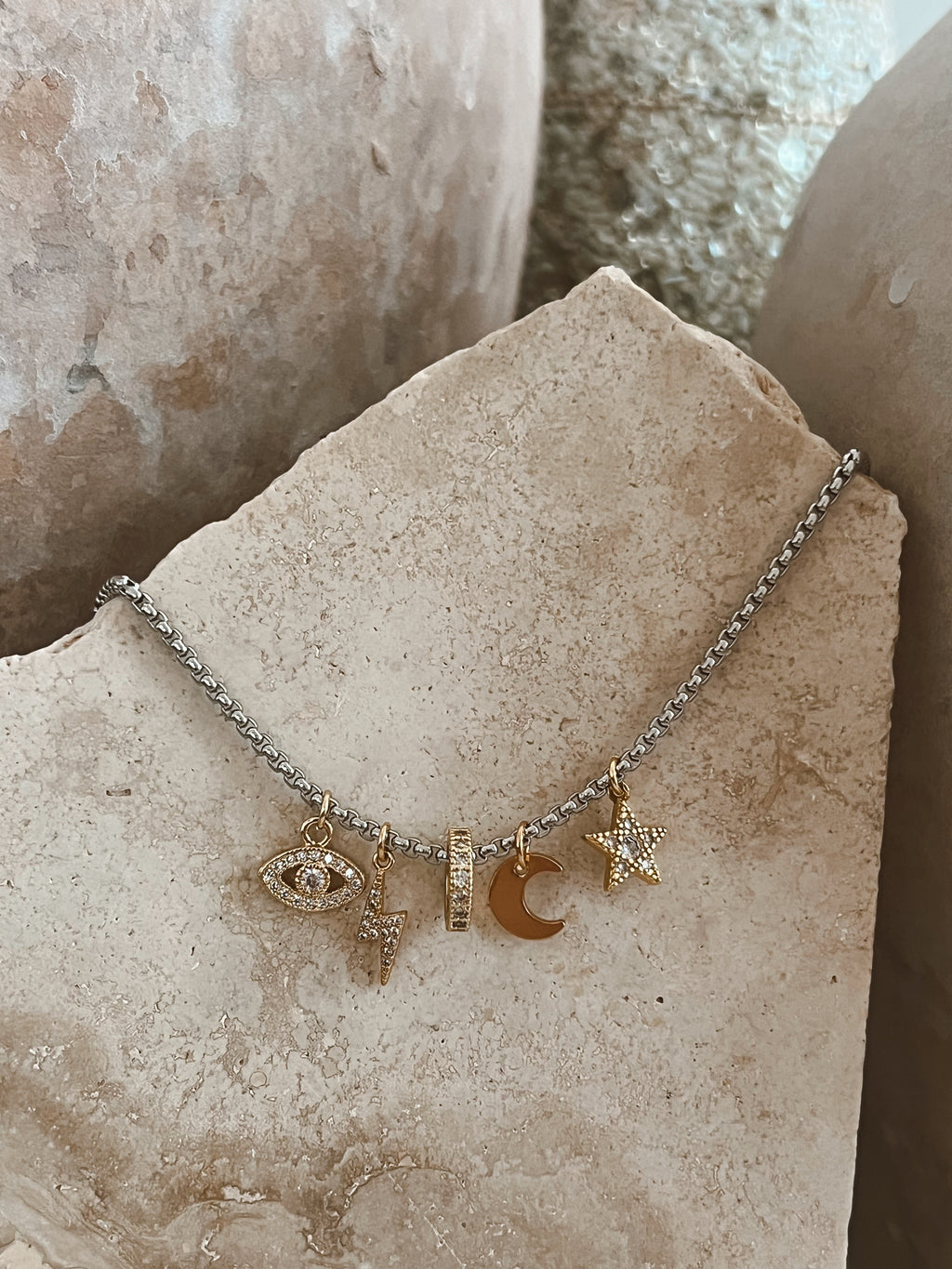 SPARK CHARM NECKLACE