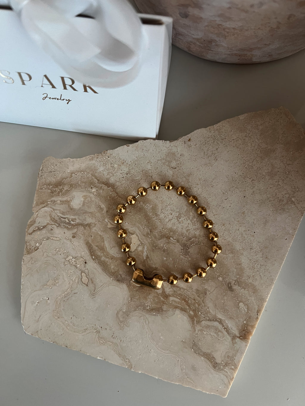 BALL BRACELET